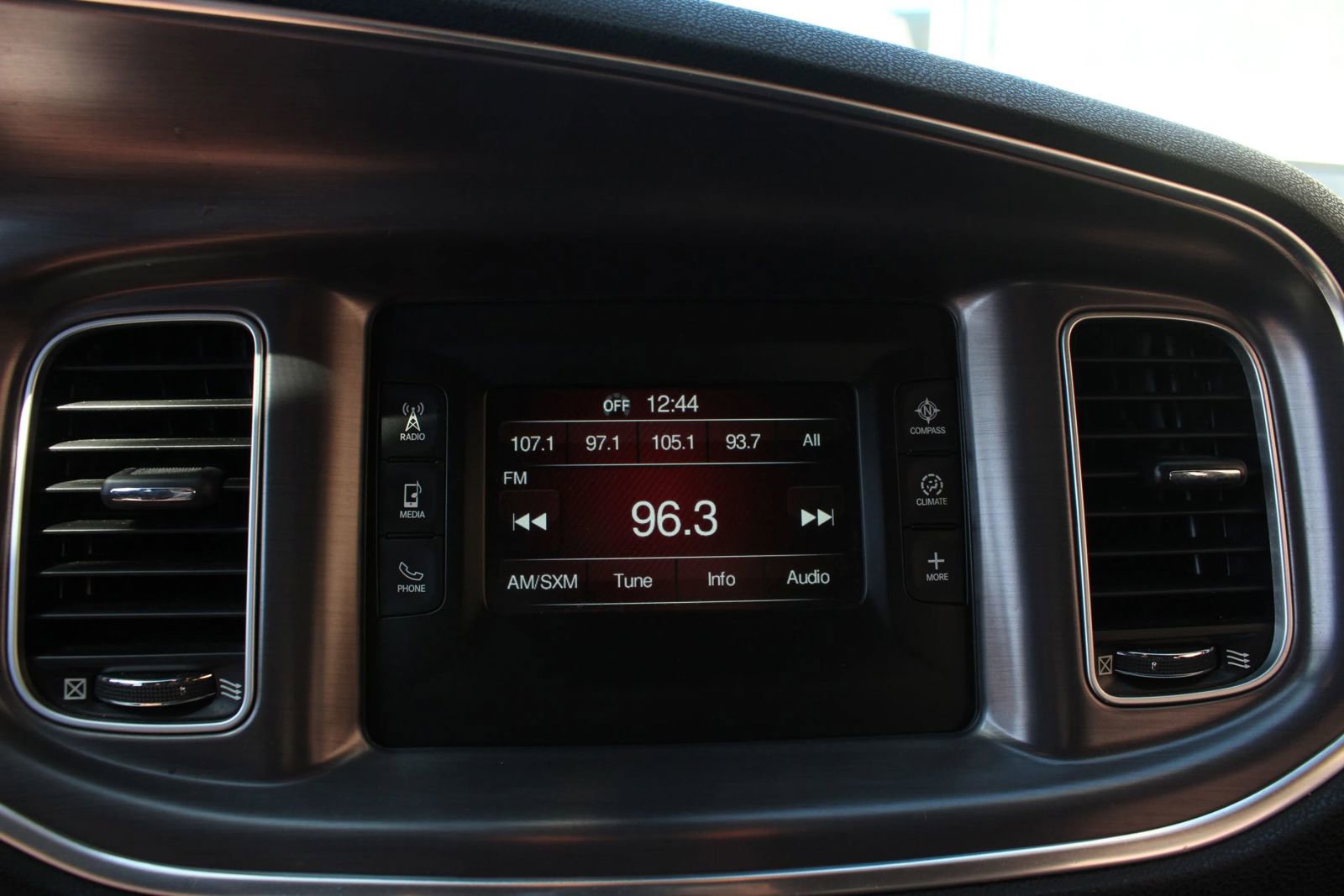 Used 2016 Dodge Charger SE w/ Popular Equipment Group image 23