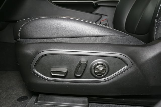 Used 2025 Jeep Grand Cherokee Limited AWD/4WD image 42