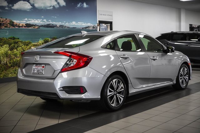 Used 2018 Honda Civic EX-T image 6