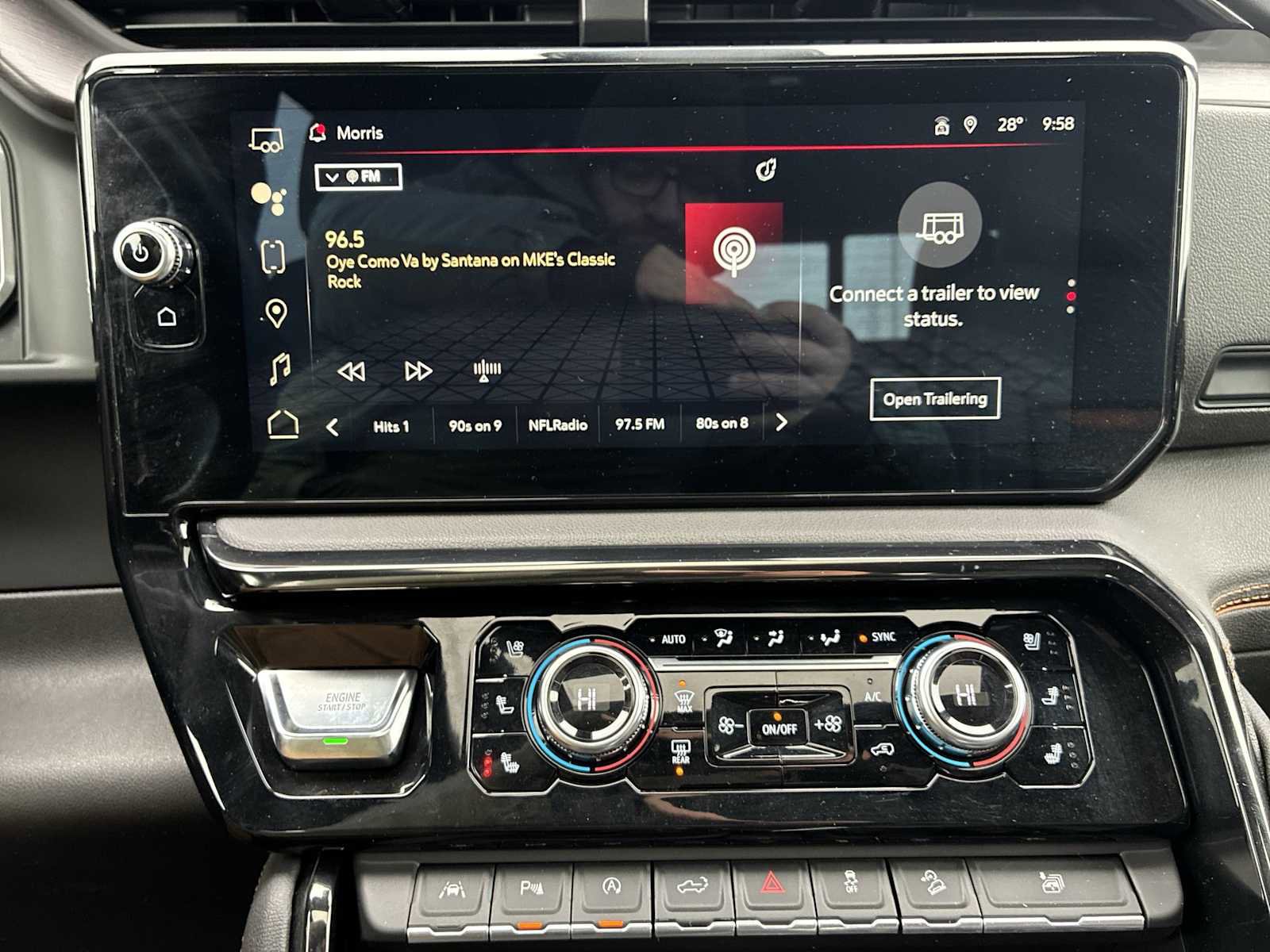 Certified 2022 GMC Sierra 1500 AT4 w/ Technology Package image 18