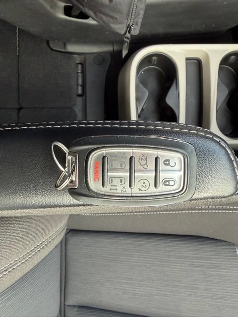 Used 2023 Chrysler Voyager LX FWD image 25