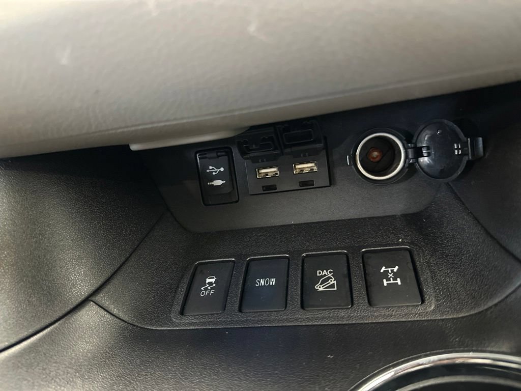 Used 2019 Toyota Highlander Limited Platinum w/ Carpet Mat Package (TMS) AWD/4WD image 19