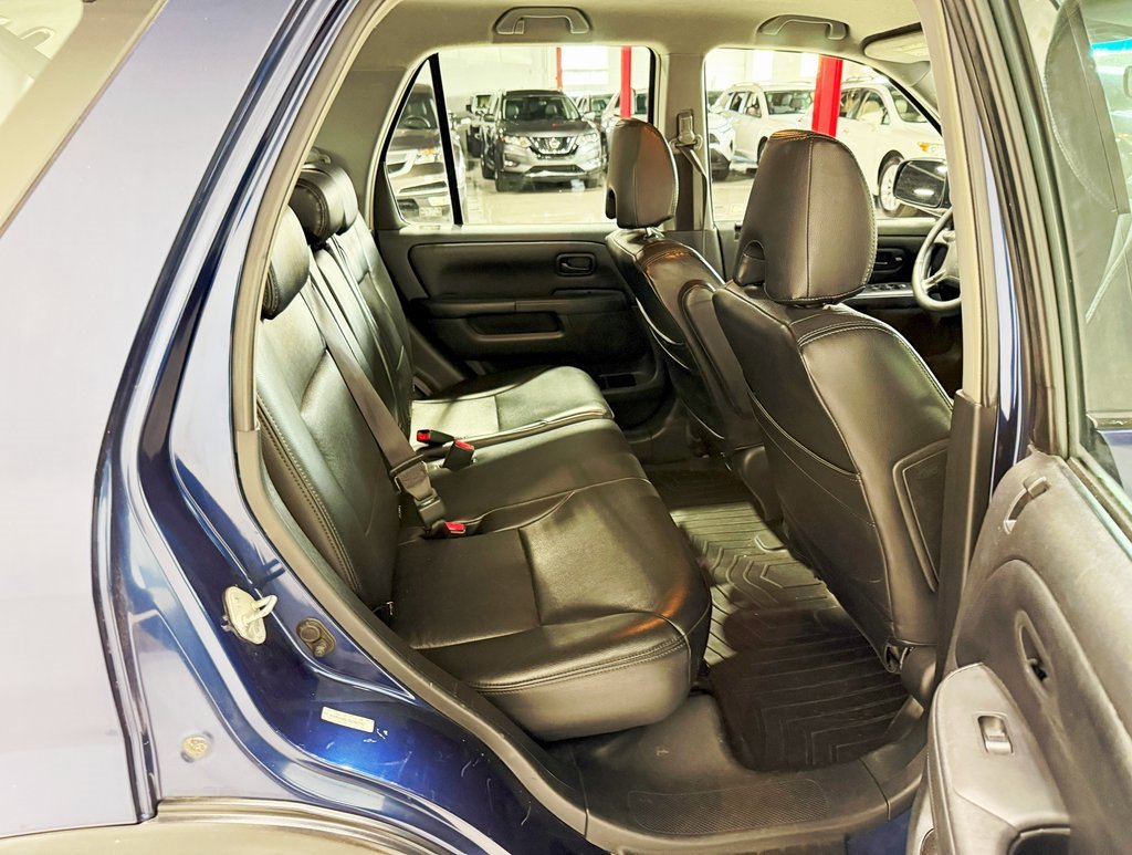 Used 2005 Honda CR-V LX image 26