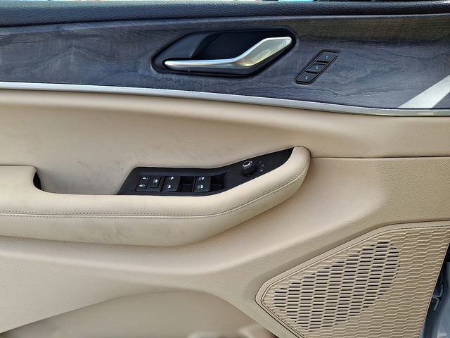 New 2025 Jeep Grand Cherokee Limited w/ Luxury Tech Group II image 9