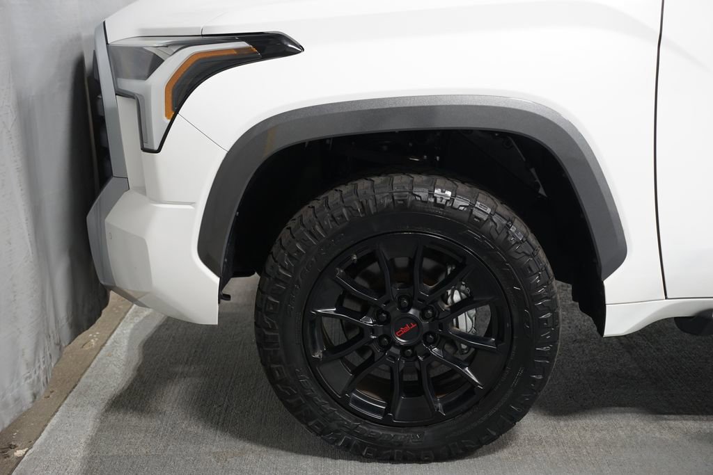 Used 2023 Toyota Tundra Limited w/ Power Package AWD/4WD image 5