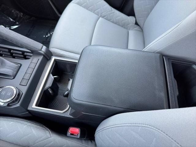 Certified 2025 Toyota Tacoma SR5 AWD/4WD image 99