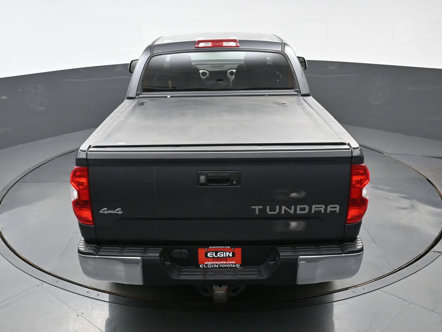 Used 2017 Toyota Tundra SR5 w/ SR5 Upgrade Package AWD/4WD image 40