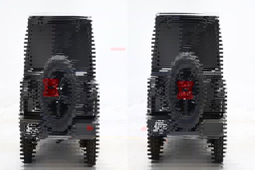 Used 2022 Jeep Wrangler Unlimited Sahara image 7