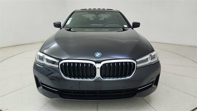 Used 2023 BMW 530e xDrive w/ Premium Package image 2