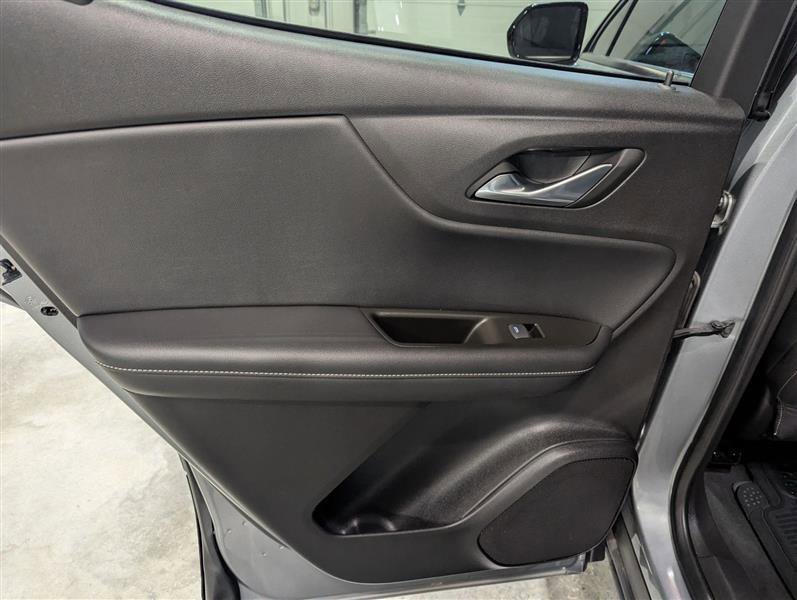 Used 2023 Chevrolet Blazer LT image 15