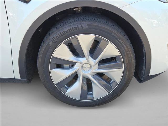Used 2023 Tesla Model Y Long Range AWD/4WD image 19