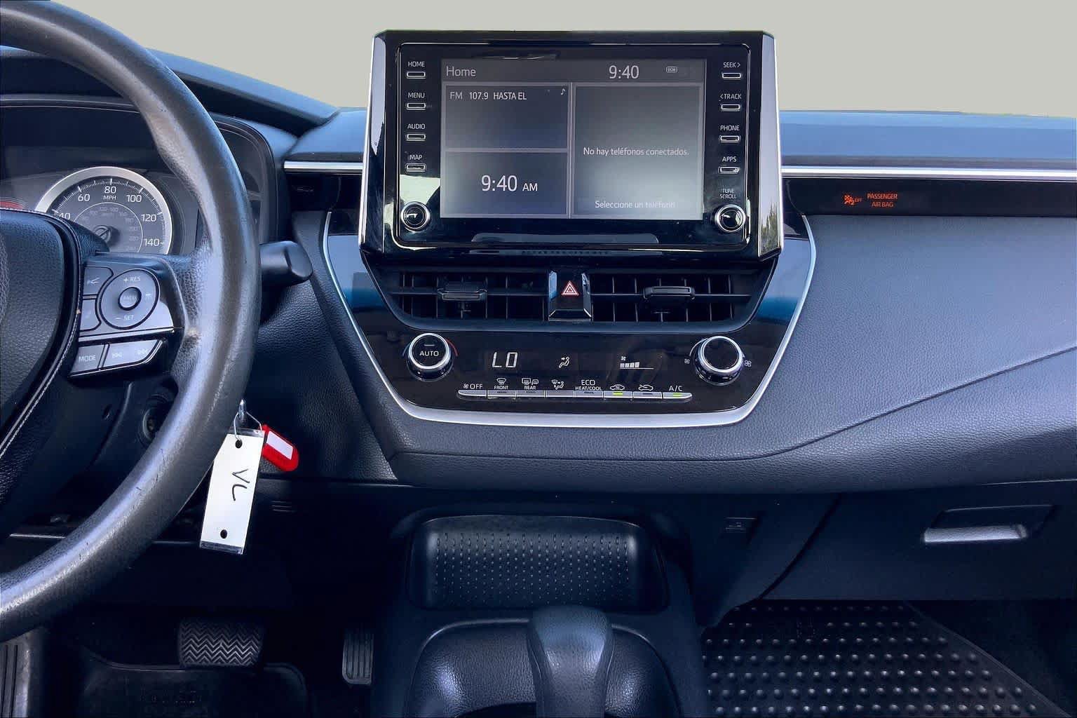 Used 2020 Toyota Corolla LE FWD image 7