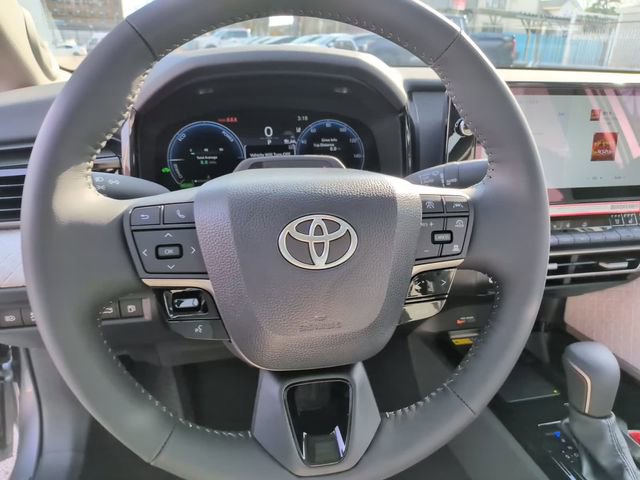 Used 2026 Toyota Camry XLE w/ Premium Plus Package image 19