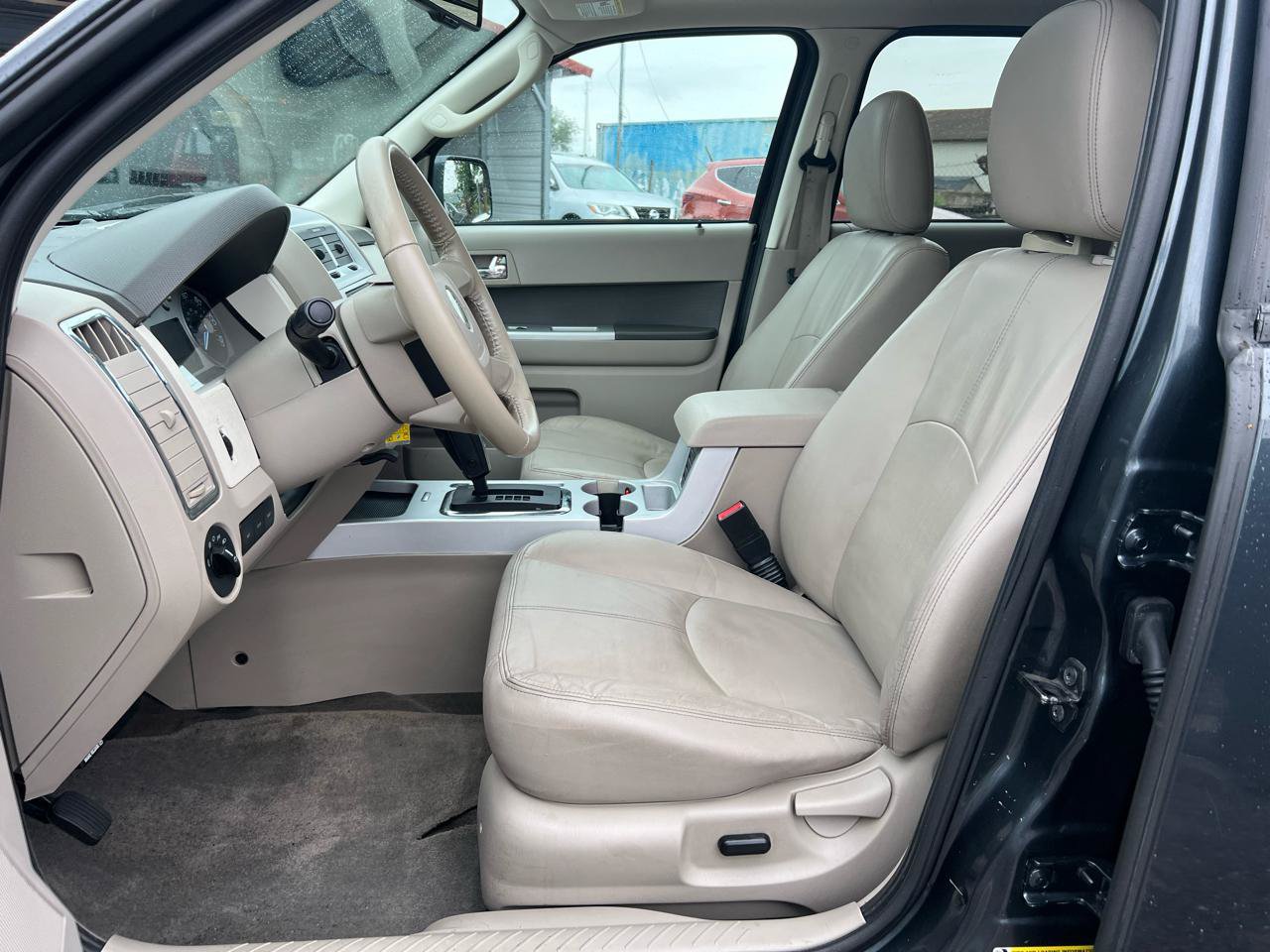 Used 2010 Mercury Mariner Premier FWD image 14