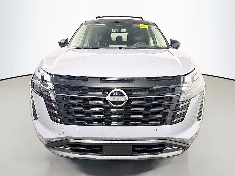 New 2026 Nissan Pathfinder Platinum AWD/4WD image 2
