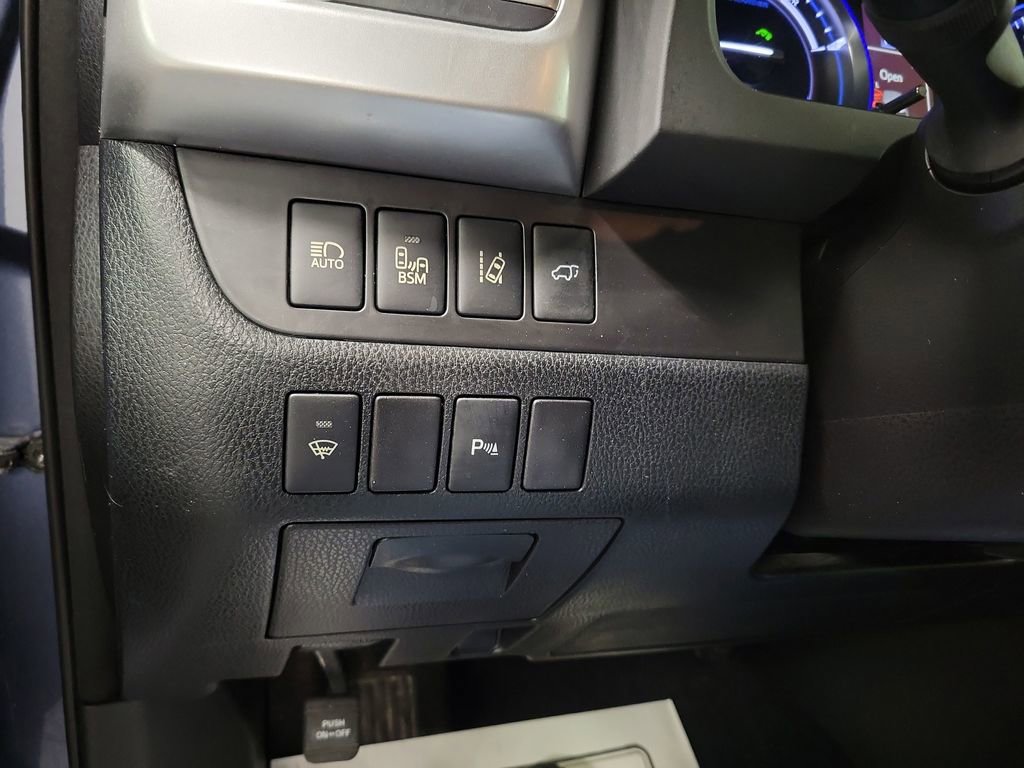 Used 2015 Toyota Highlander Limited image 22