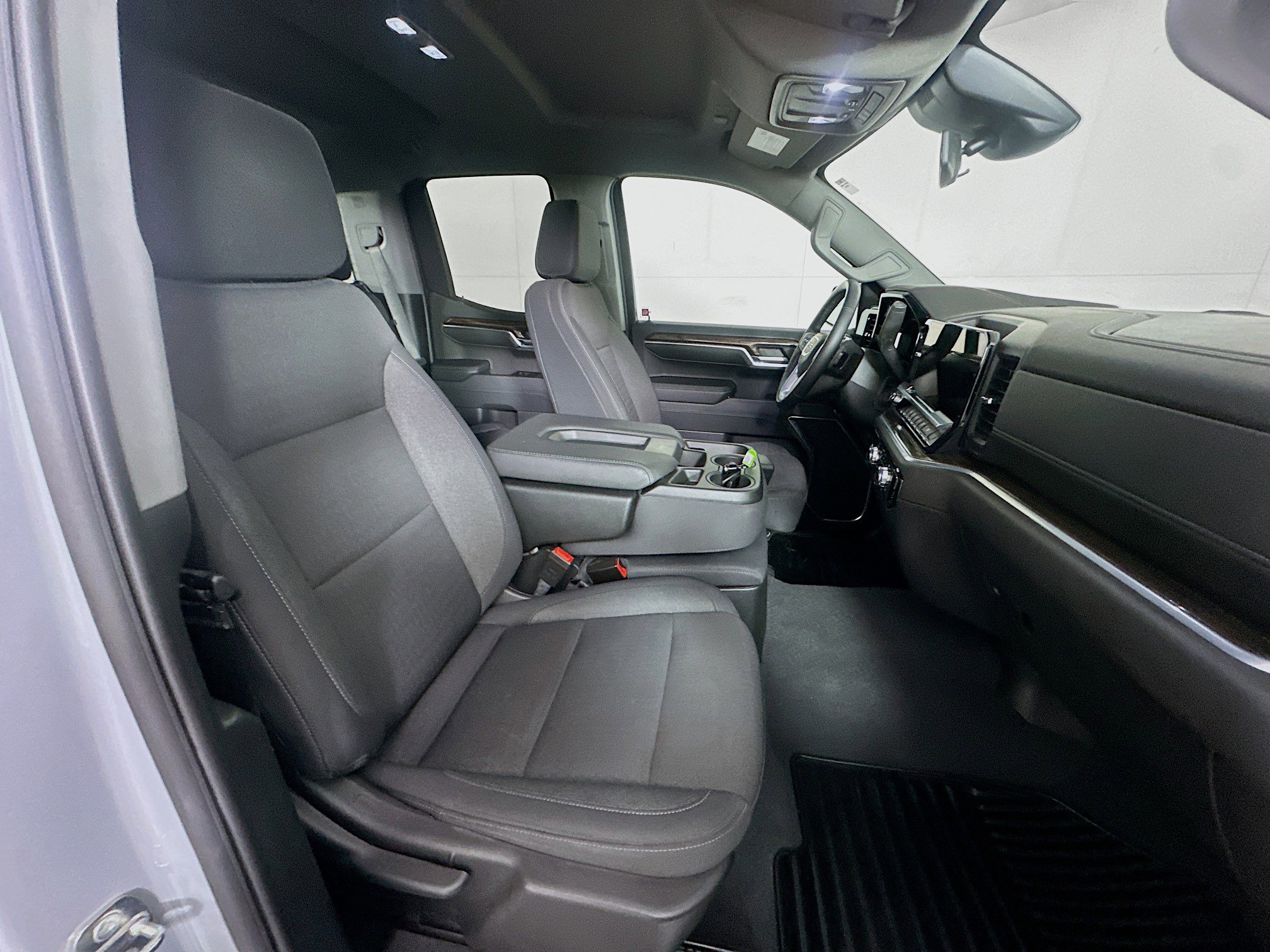 Used 2024 GMC Sierra 1500 Elevation image 29