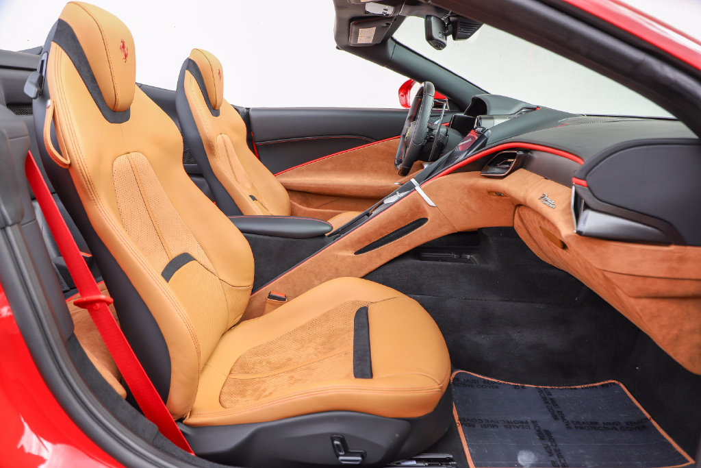 Certified 2026 Ferrari Roma Spider RWD image 65