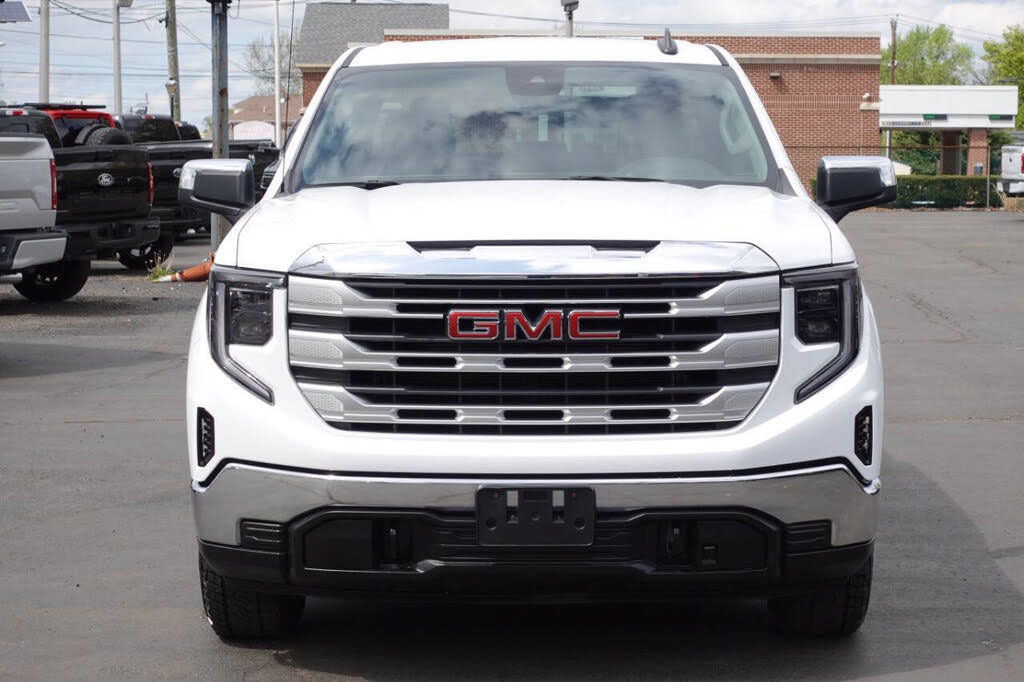 Used 2023 GMC Sierra 1500 SLE w/ X31 Off-Road Package AWD/4WD image 6