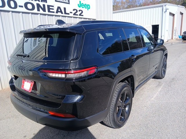 Used 2023 Jeep Grand Cherokee L Laredo image 3