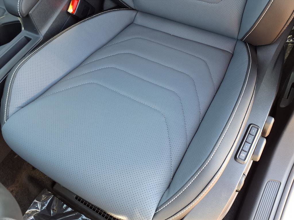 New 2026 Volkswagen Jetta SEL FWD image 11