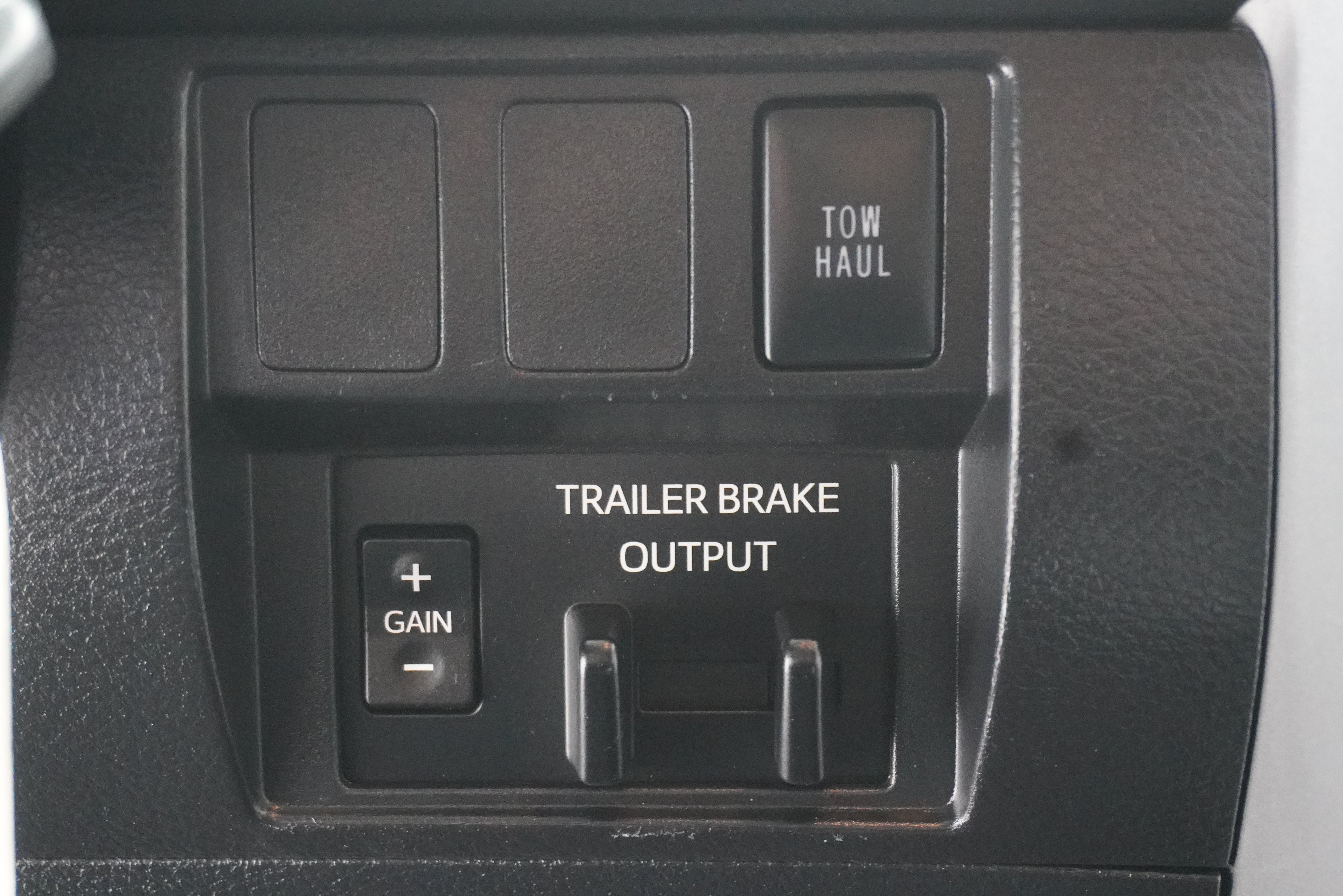 Used 2020 Toyota Tundra SR5 w/ SR5 Leather Package AWD/4WD image 24