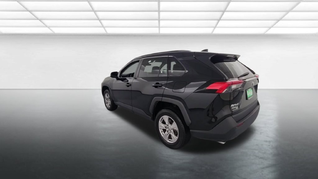 Used 2024 Toyota RAV4 XLE FWD image 6