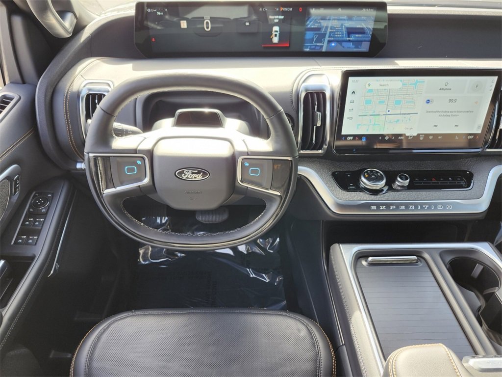 Used 2025 Ford Expedition Tremor image 5