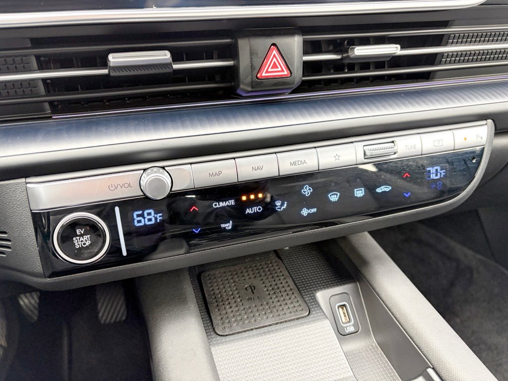 Used 2024 Hyundai Ioniq 6 SEL image 16