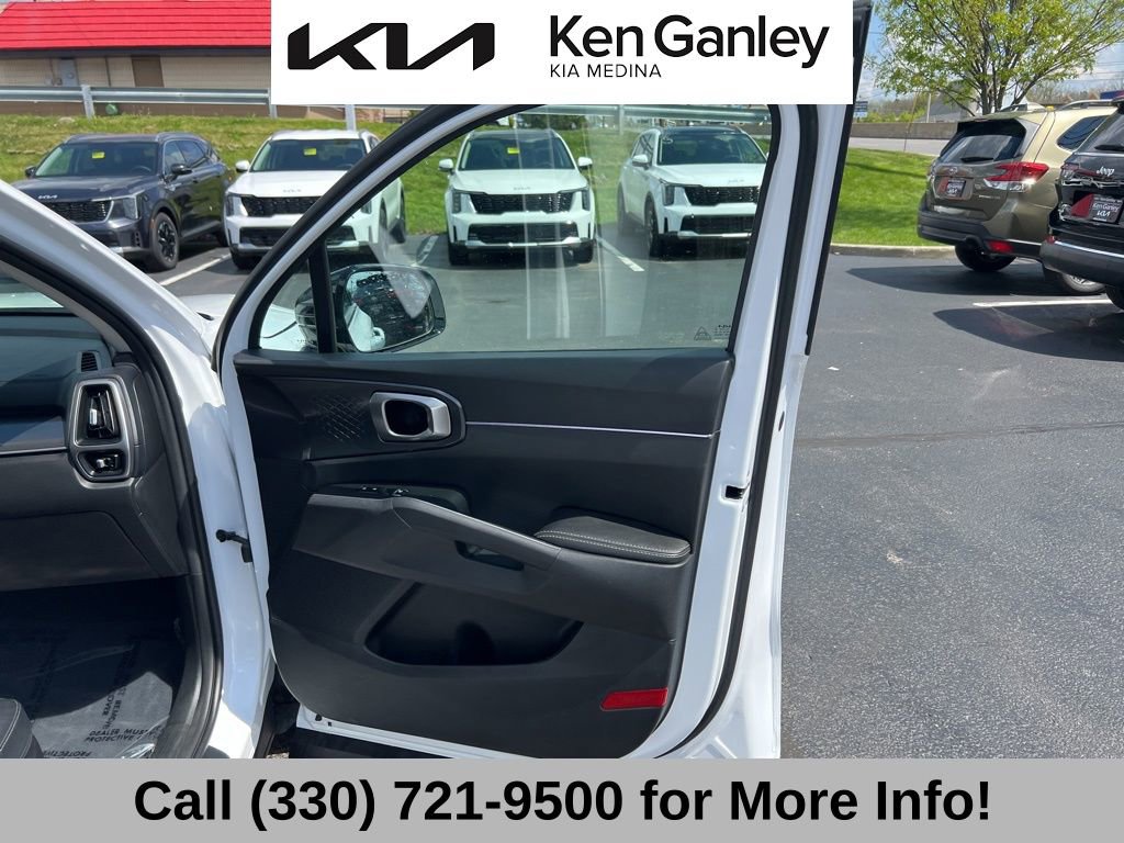 Certified 2023 Kia Sorento S w/ Panoramic Sunroof Package FWD image 58