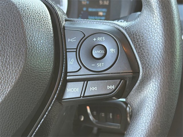 Used 2021 Toyota Corolla LE image 27