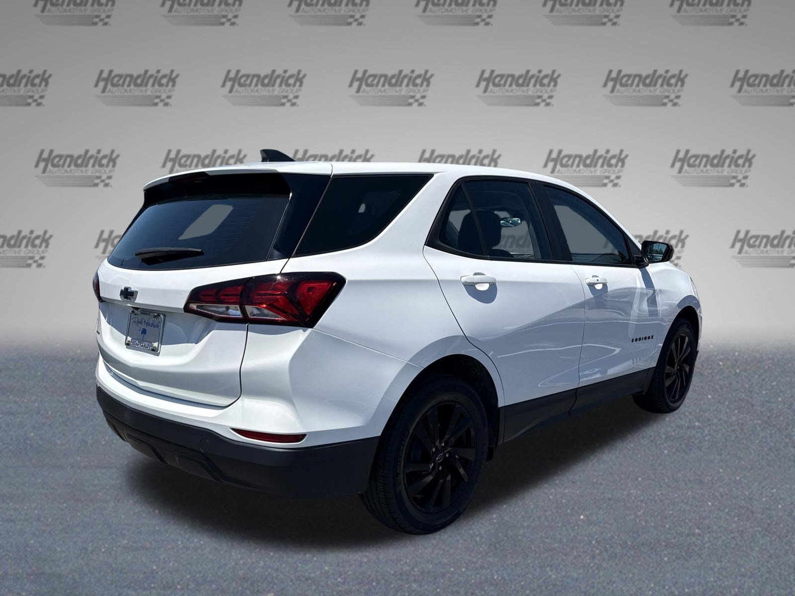 Used 2023 Chevrolet Equinox LS w/ Midnight Edition FWD image 10