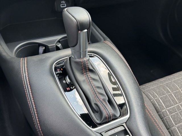 Used 2025 Honda HR-V Sport image 32