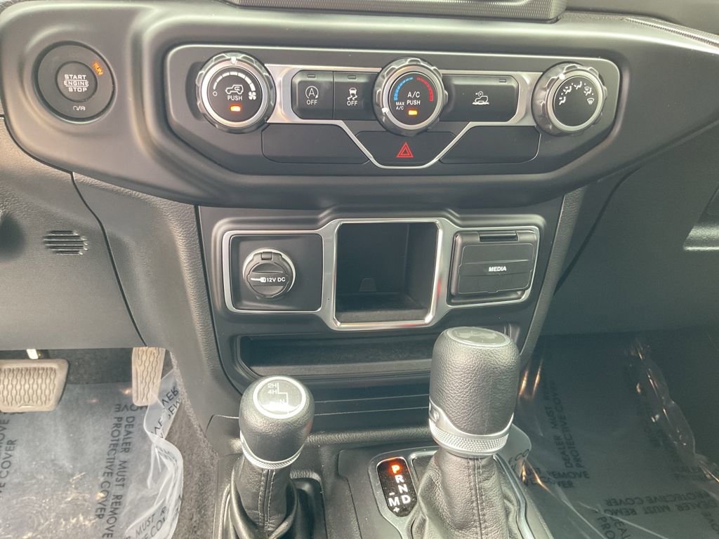 Used 2021 Jeep Wrangler Unlimited Sport image 19