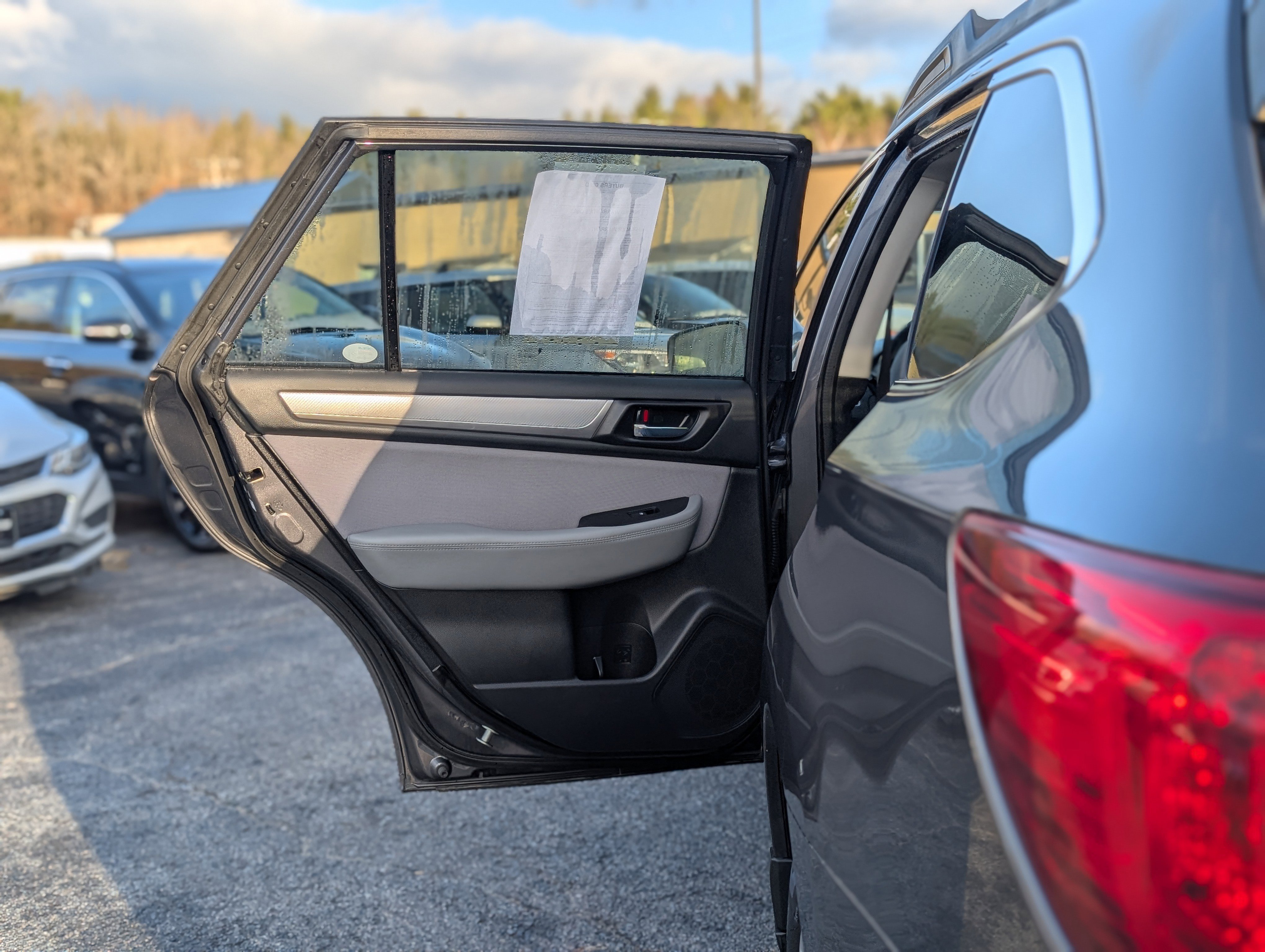 Used 2018 Subaru Outback 2.5i Premium image 29