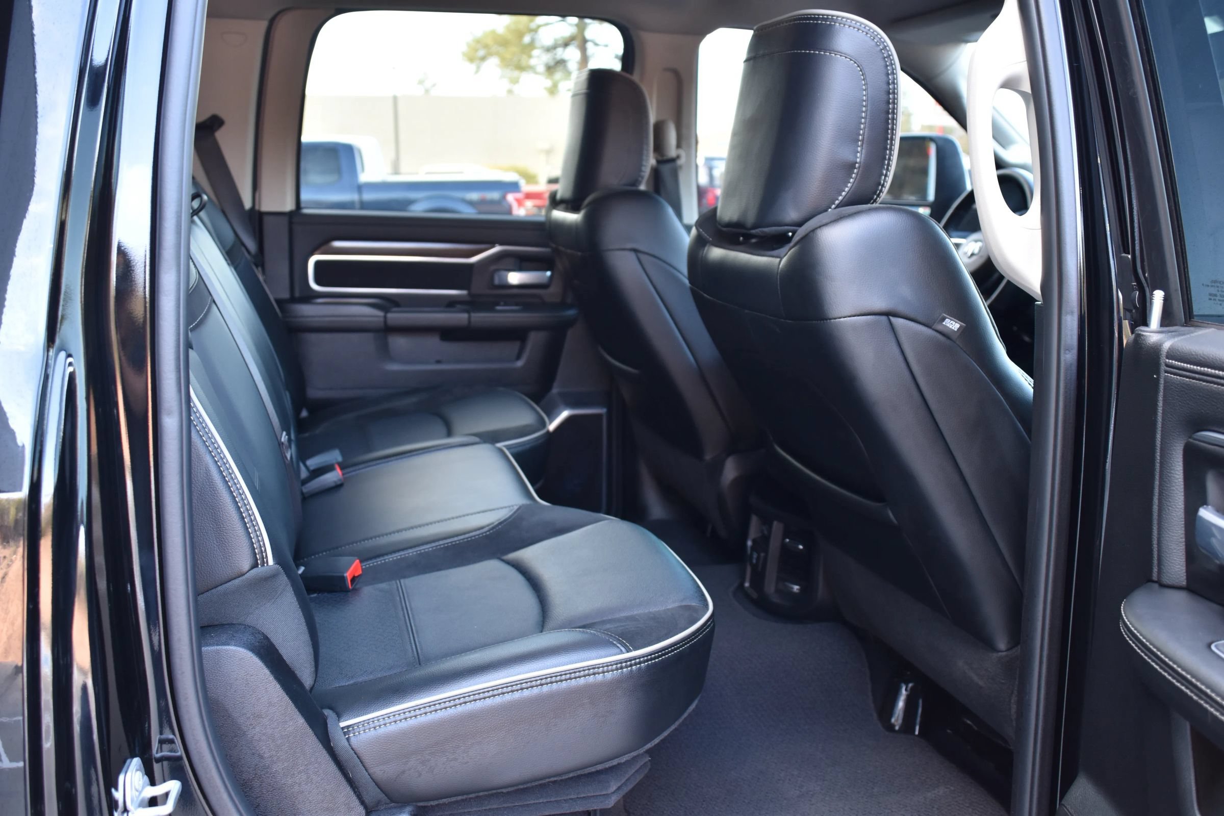 Used 2024 RAM 2500 Laramie AWD/4WD image 21