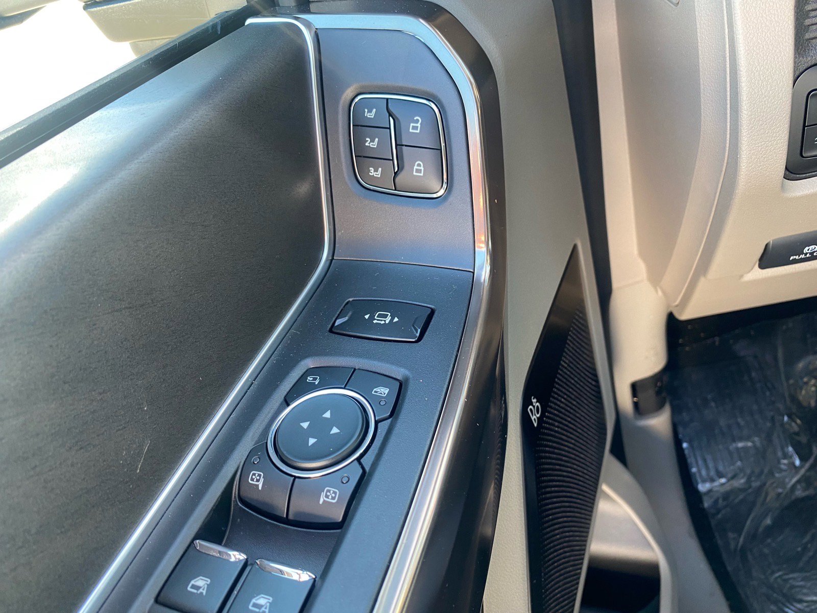 New 2026 Ford F250 Platinum w/ Platinum Plus Package image 38