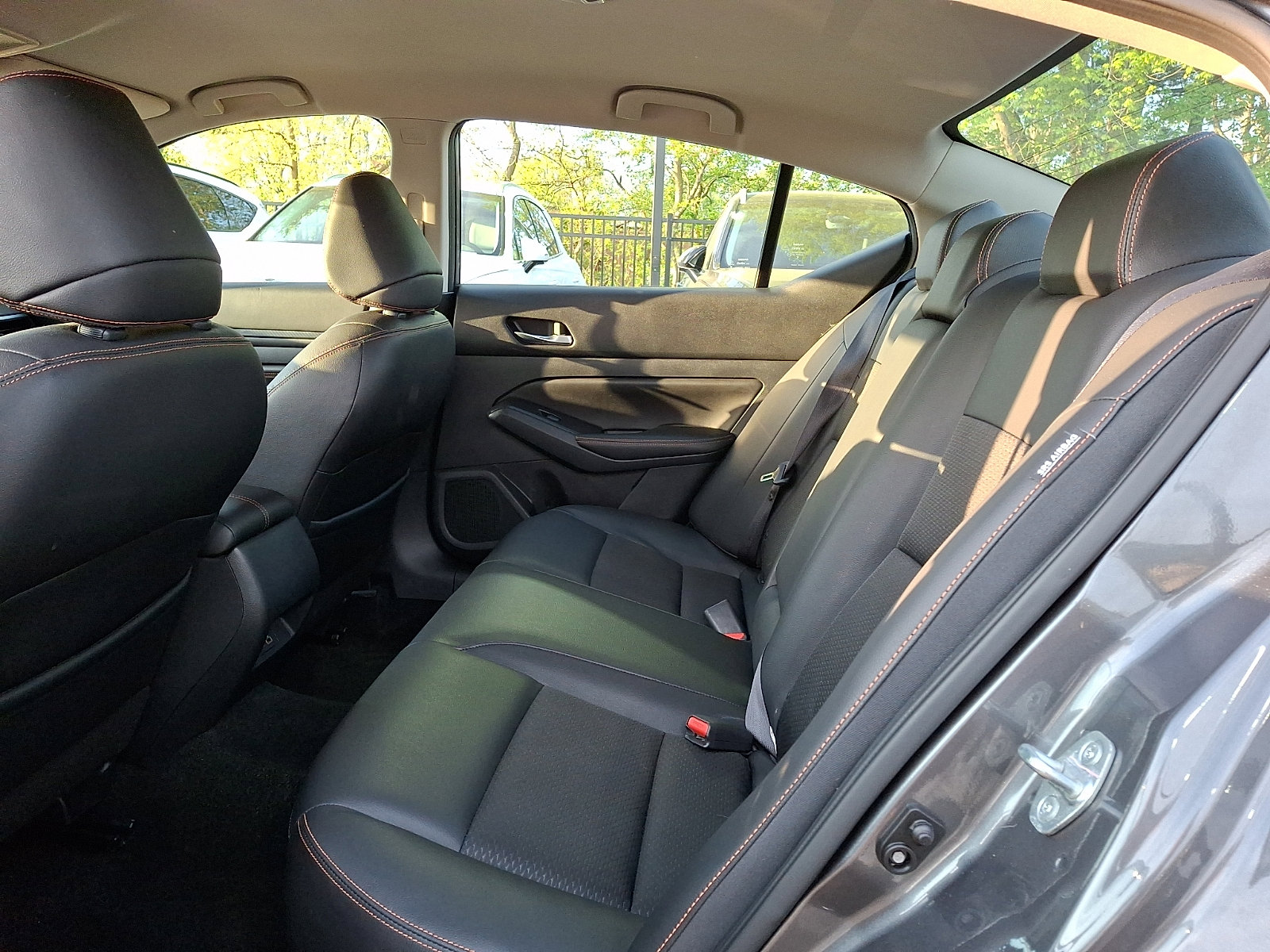 Used 2019 Nissan Altima 2.5 SR FWD image 10