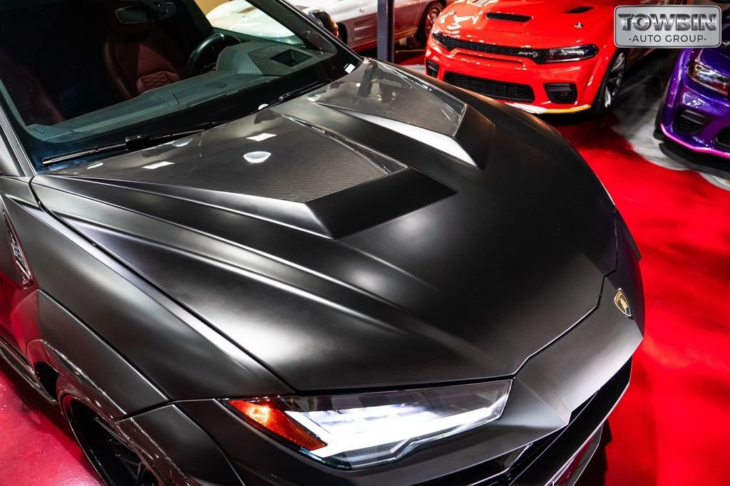 Used 2020 Lamborghini Urus AWD/4WD image 11