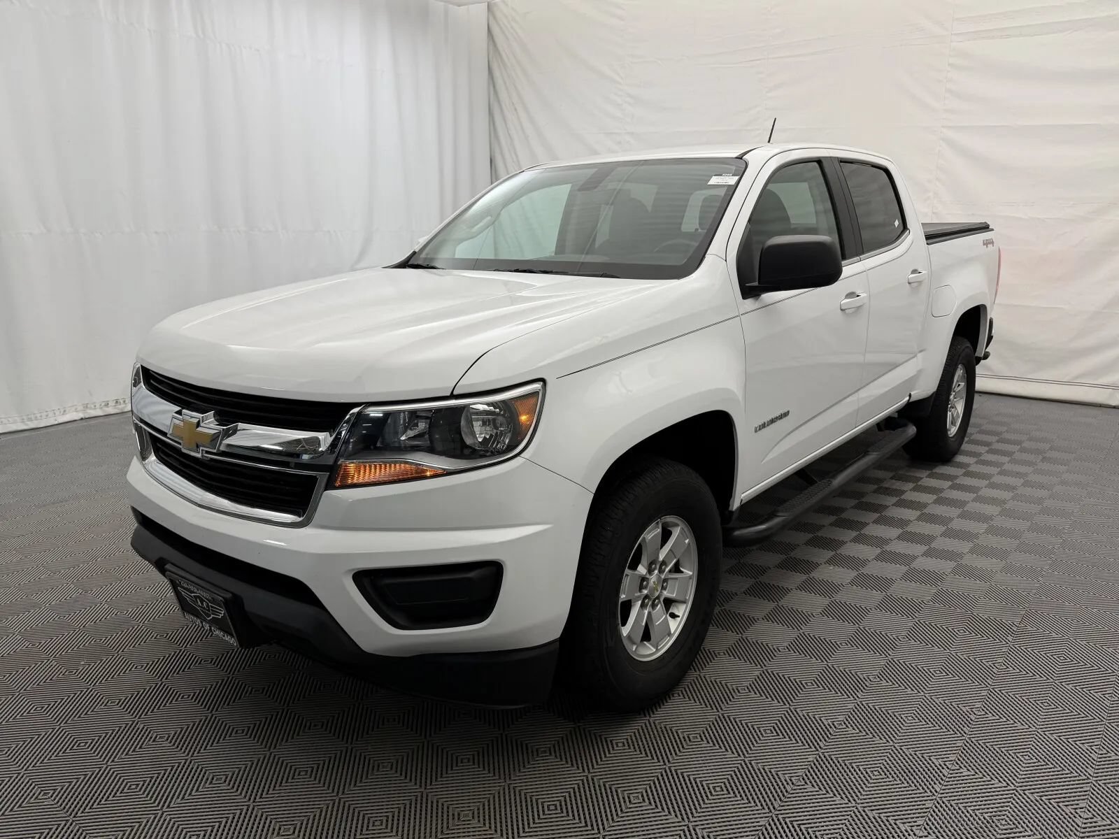 Used 2020 Chevrolet Colorado W/T w/ WT Convenience Package AWD/4WD image 2