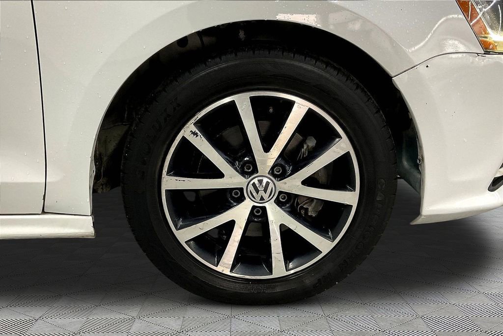 Used 2017 Volkswagen Jetta SE image 33