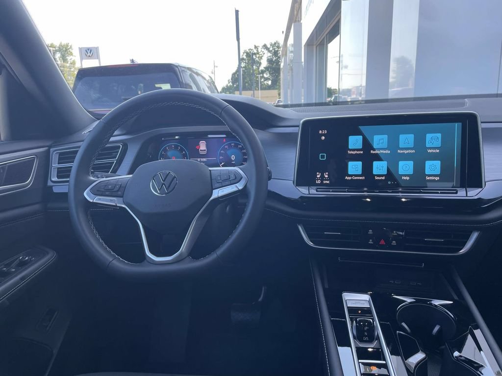 New 2026 Volkswagen Atlas Cross Sport SE AWD/4WD image 16