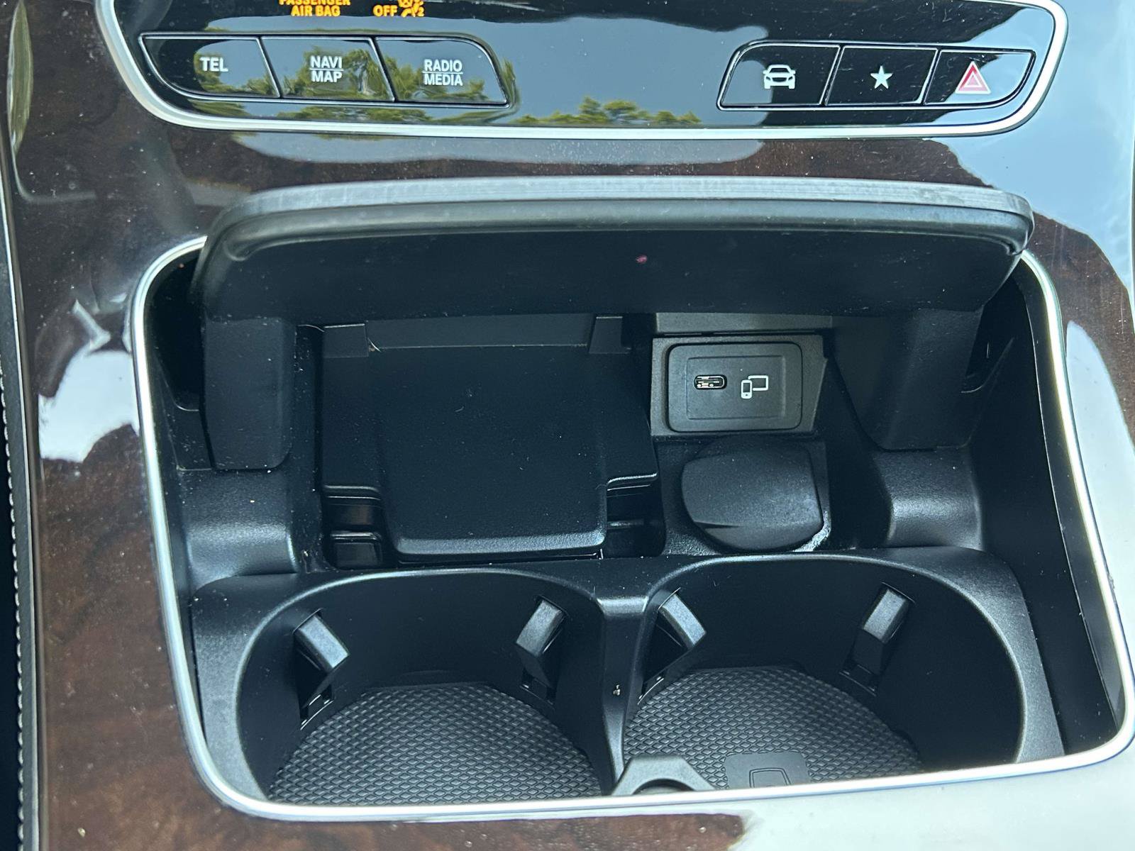 Certified 2023 Mercedes-Benz E 350 4MATIC Sedan w/ Premium Package image 34