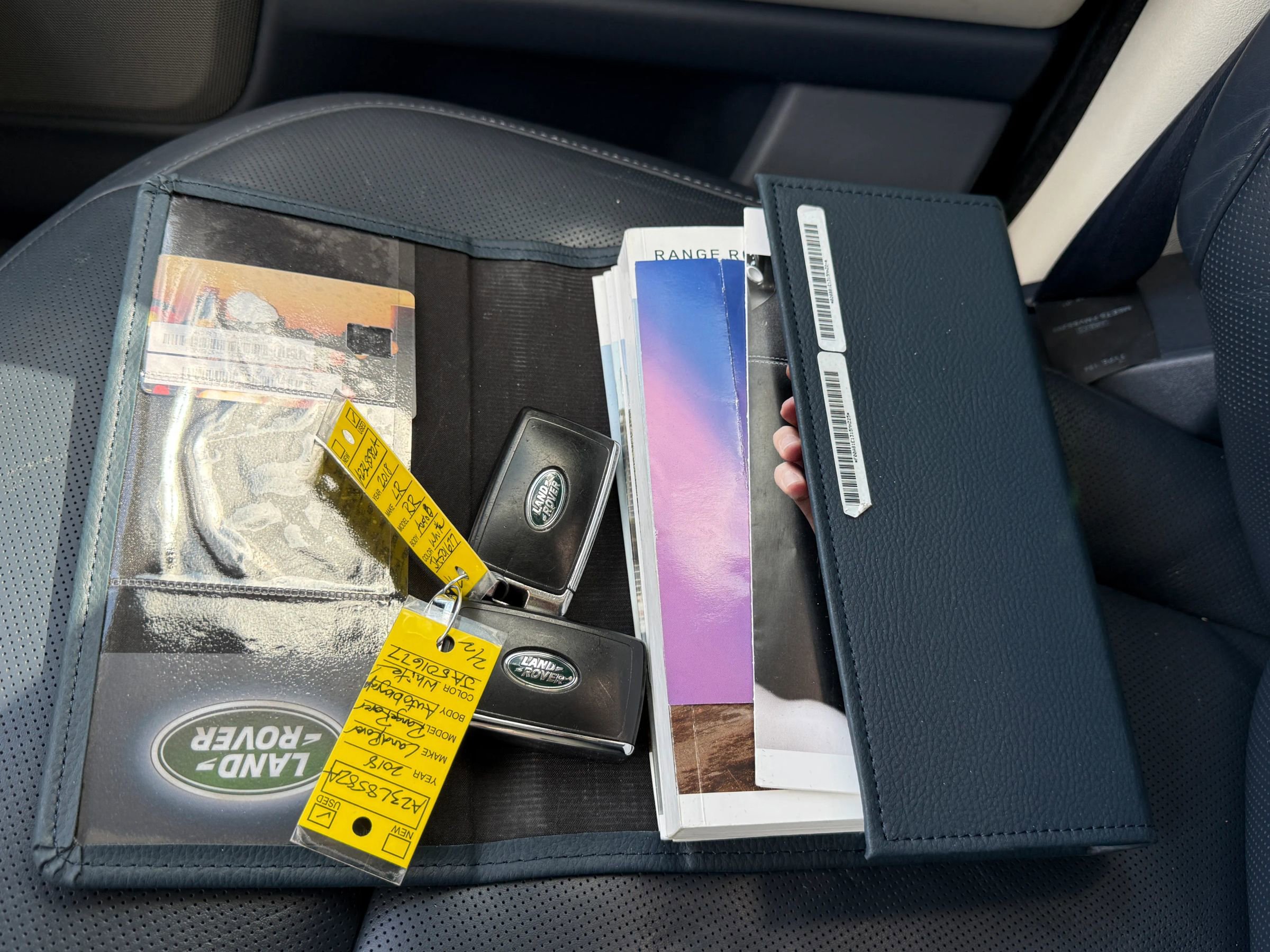 Used 2018 Land Rover Range Rover Autobiography image 40