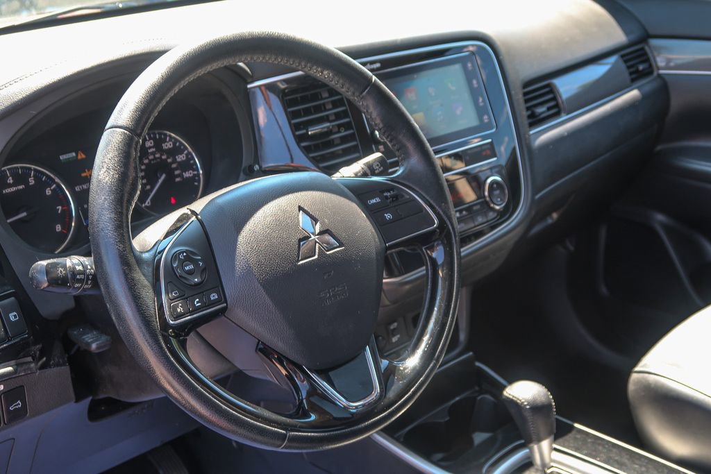 Used 2019 Mitsubishi Outlander SEL AWD/4WD image 26