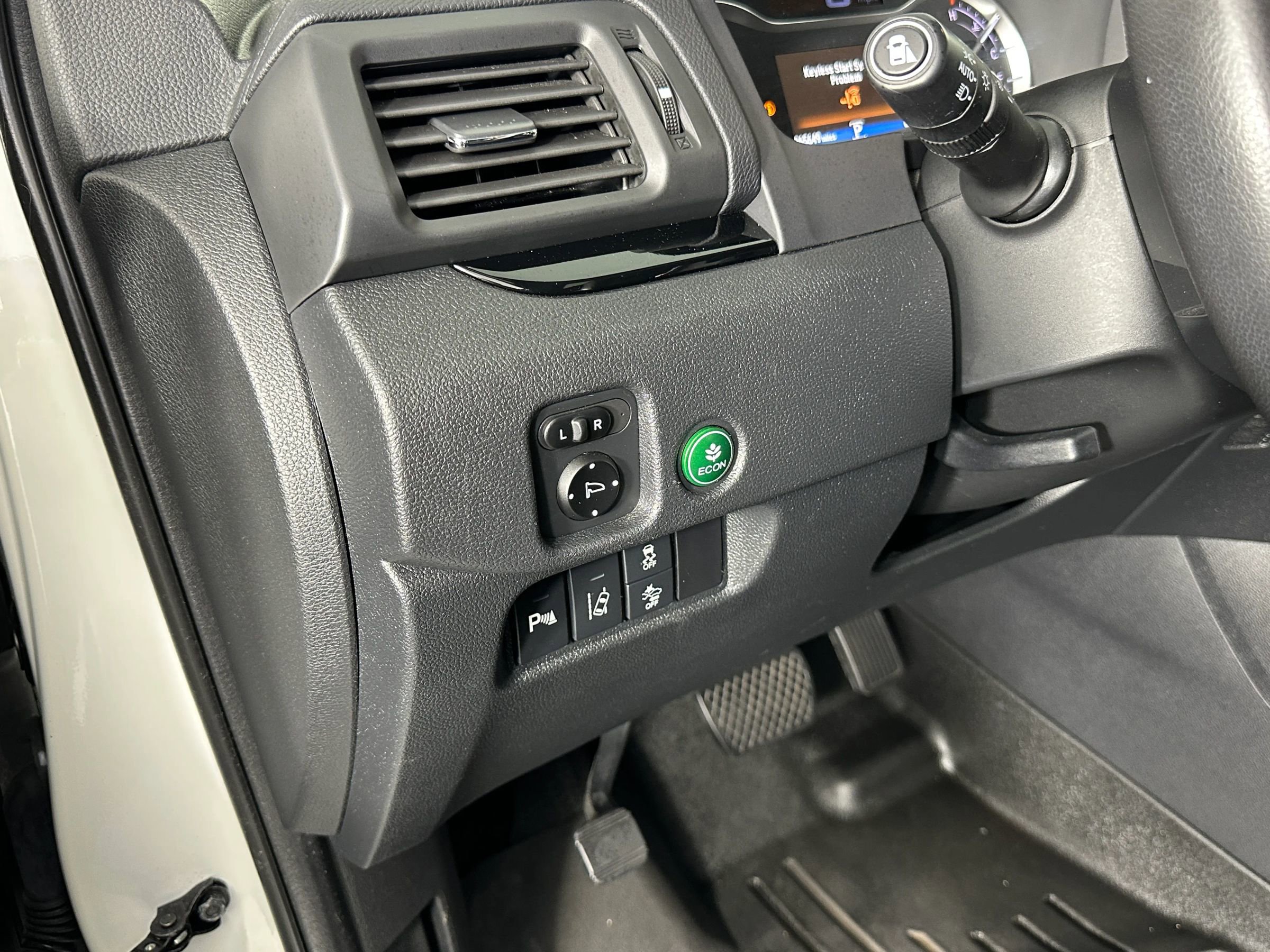 Used 2017 Honda Pilot Touring image 35