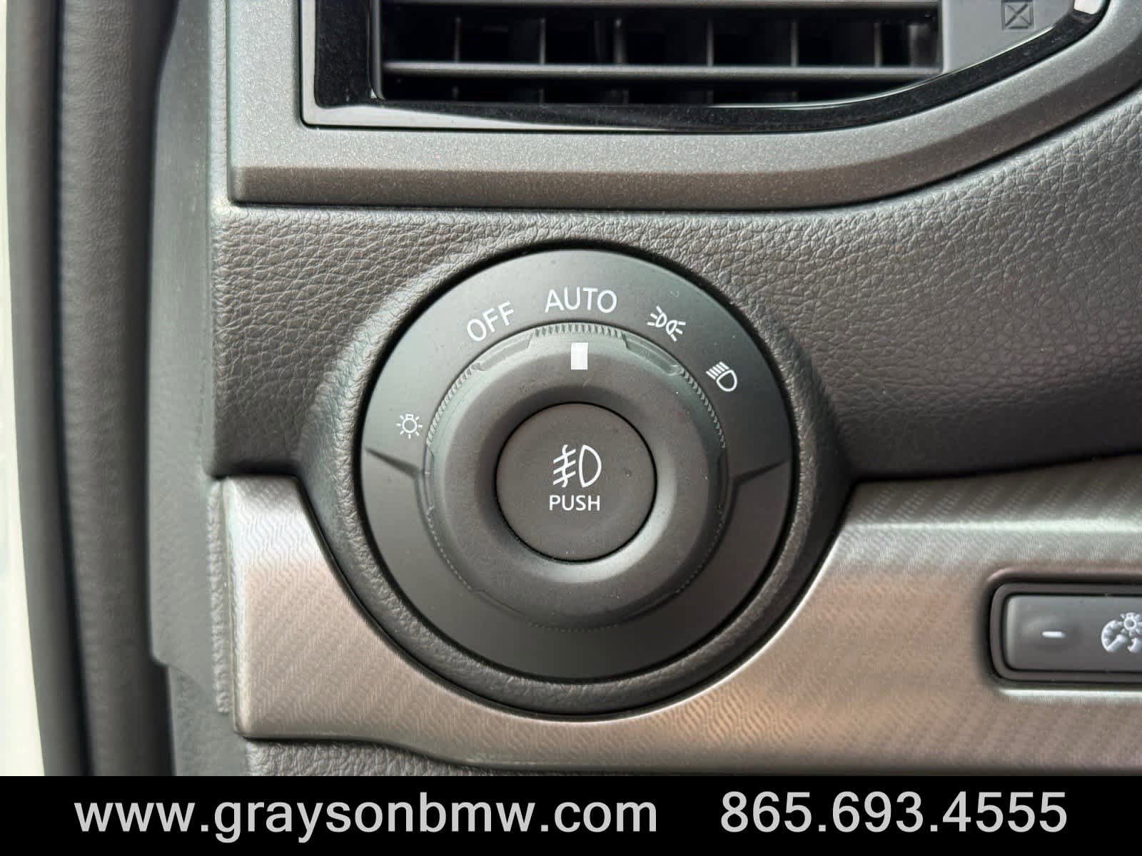 Used 2024 Nissan Titan PRO-4X w/ Pro-4x Utility Package image 28