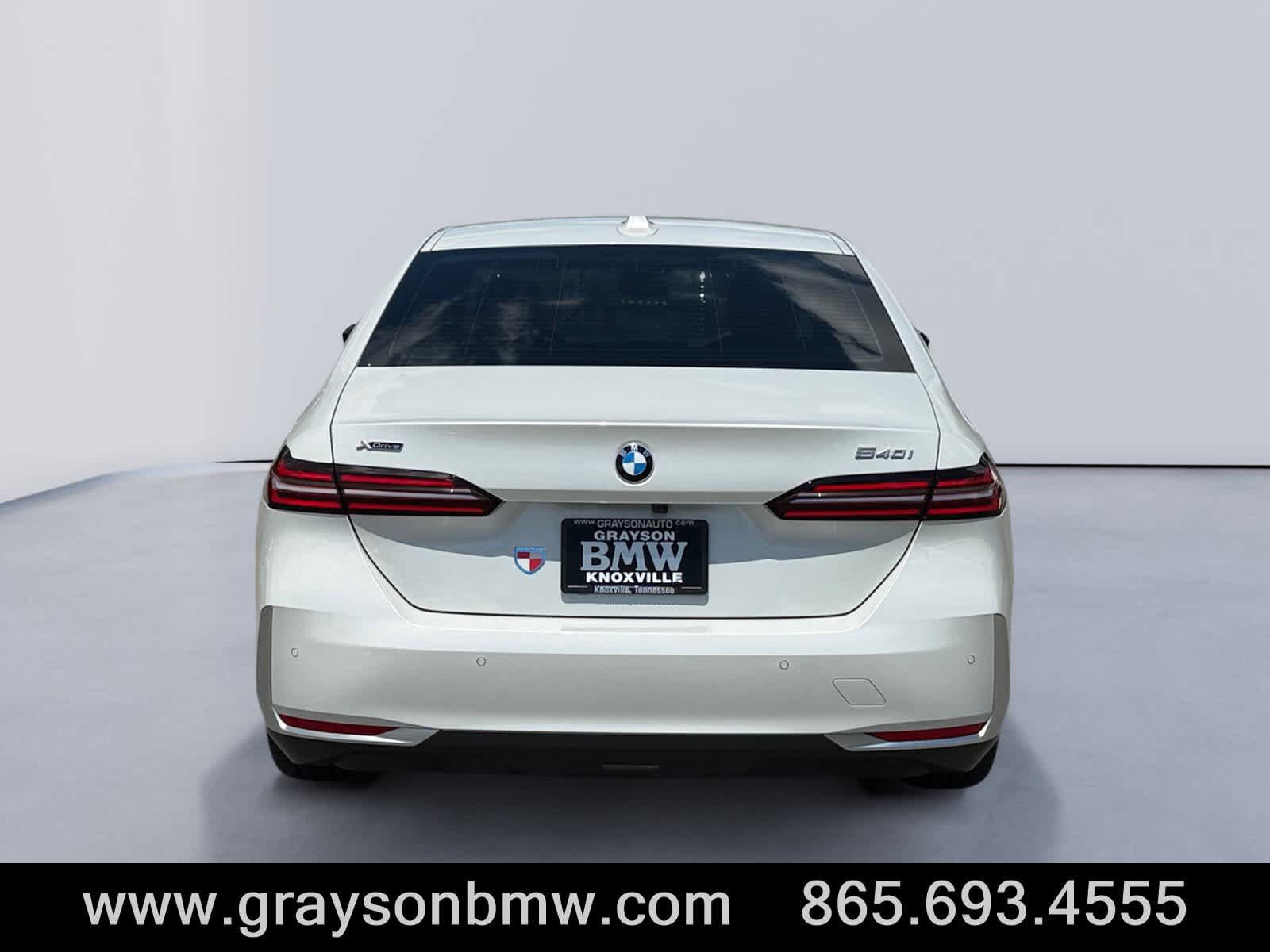 Used 2026 BMW 540i xDrive AWD/4WD image 4