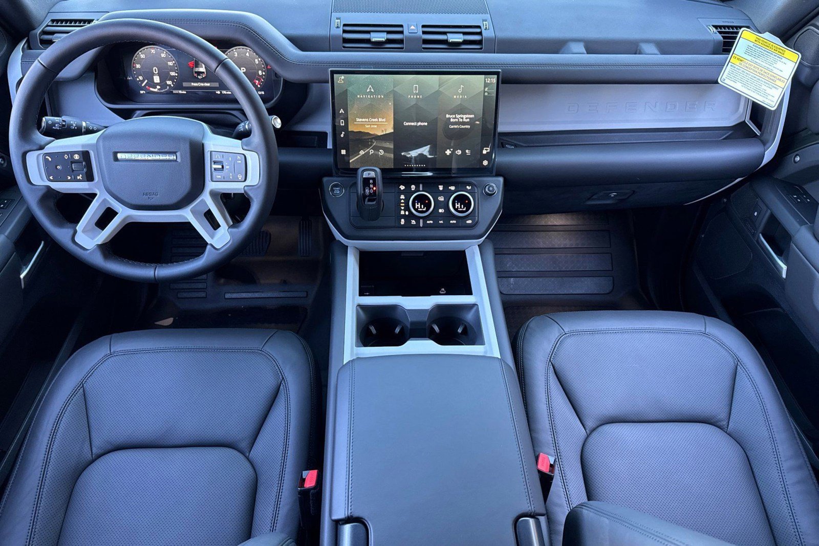 New 2026 Land Rover Defender 130 X-Dynamic SE image 14