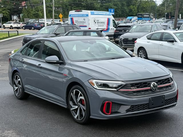 Used 2022 Volkswagen Jetta GLI Autobahn FWD image 4